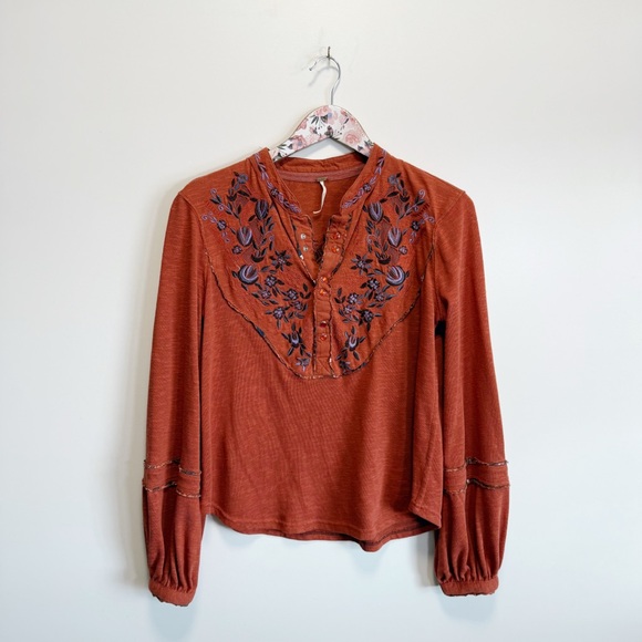 FREE PEOPLE Sundance Kid Western Henley Burnt Orange Terracotta Top Blouse Small - Picture 2 of 8